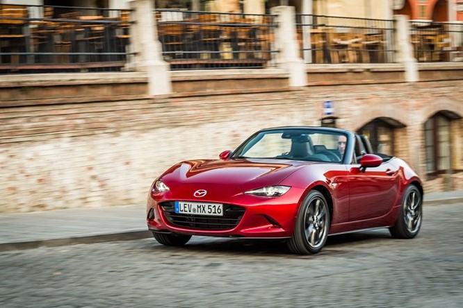 Mazda MX-5: giù consumi ed emissioni