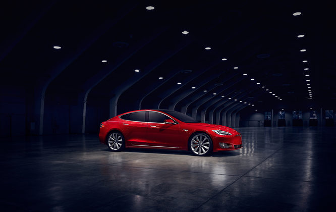 Tesla Model S potrà andare più lontano