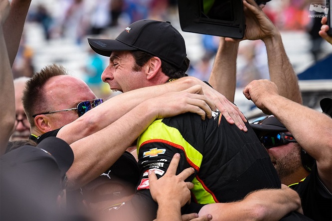 Pagenaud conquista la pole nella Indy 500