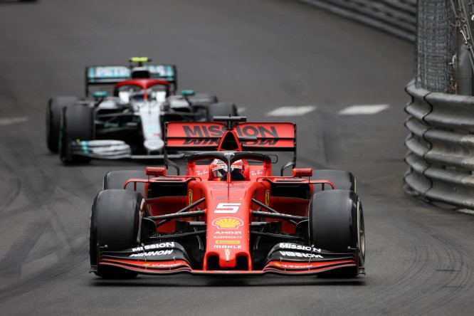 Vettel denies Ferrari suspension problem