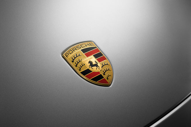 Porsche investe nello sviluppo di software per l’auto