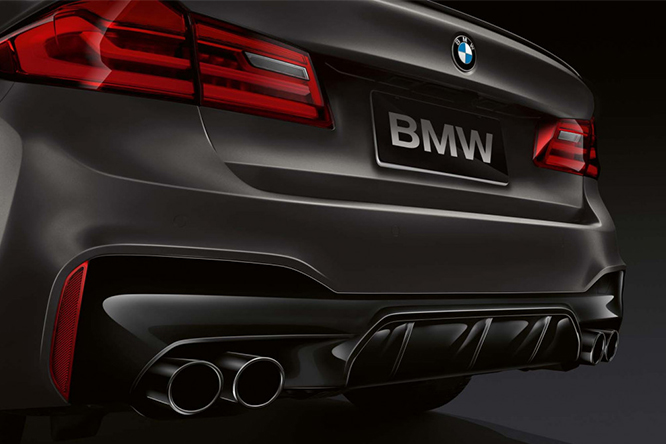 BMW M5 35 Jahre, trentracinque anni di berline sportive