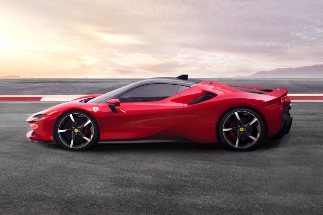 Ferrari trionfa al Red Dot Award: Product Design 2020