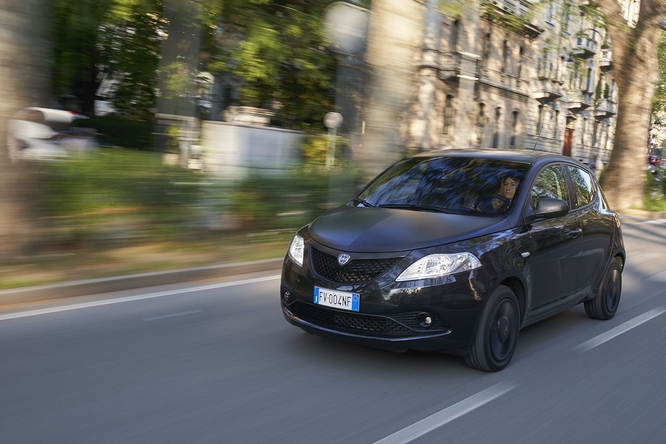 Parco Valentino 2019, Lancia si veste di Black and Noir