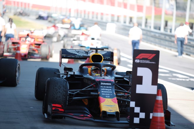 Ufficiale: nessuna penalità, la vittoria resta a Verstappen