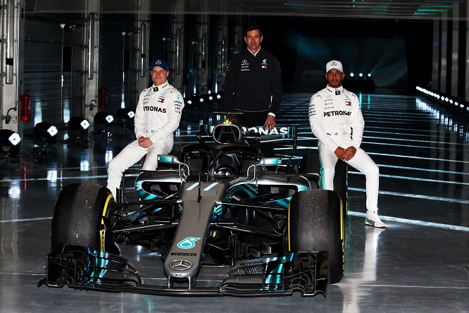 Mercedes, nessuna decisione sui piloti prima della pausa