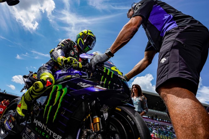 MotoGP | Rossi ammette l’errore: “Cercavo una scia”