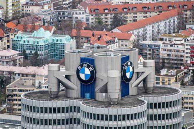 BMW, le vendite vanno contro il trend del mercato