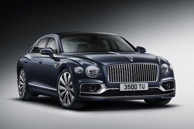 Bentley Flying Spur, lusso e cavalli in abbondanza