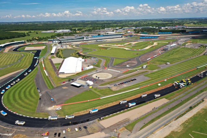 Silverstone open to reversing layout amid crisis