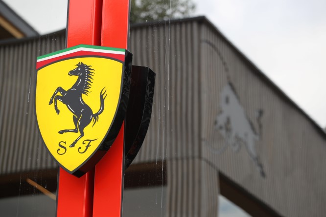 Ferrari, sculture oltre alle supercar