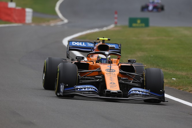 McLaren battuta dalla Renault, soltanto Norris in Q3