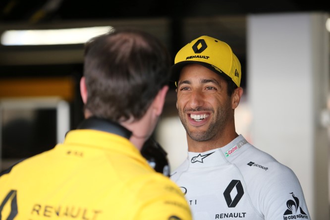 Ricciardo loda i motoristi Renault