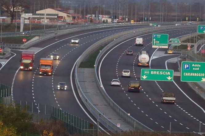 Autostrade, spunta l’ipotesi maxi multa