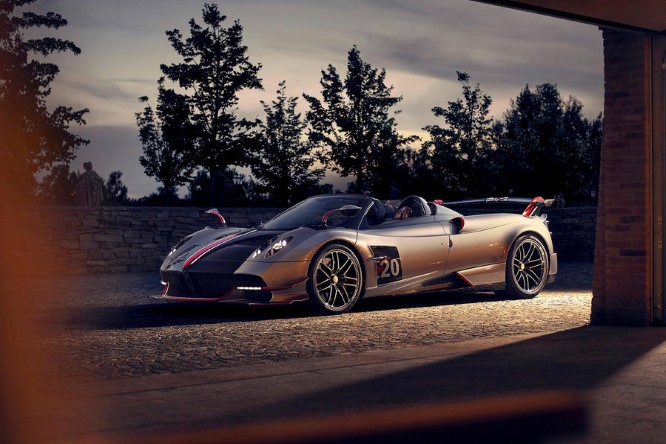 Pagani Huayra BC Roadster, 1250 kg e 800 cv