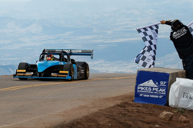 Dal garage alla vittoria alla Pikes Peak