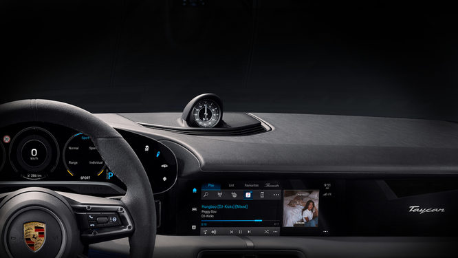 Porsche Taycan, la prima ad integrare Apple Music