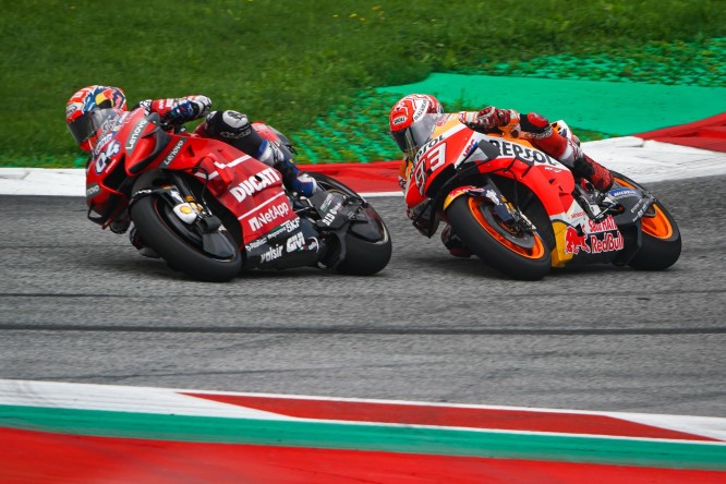 MotoGP | Dovi beffa Marc