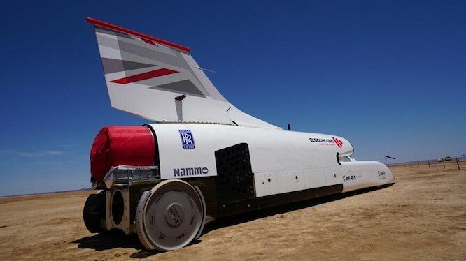 La Bloodhound SSC muove i primi passi