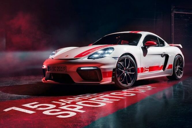 Nuova Porsche Cayman GT4 Sports Cup Edition