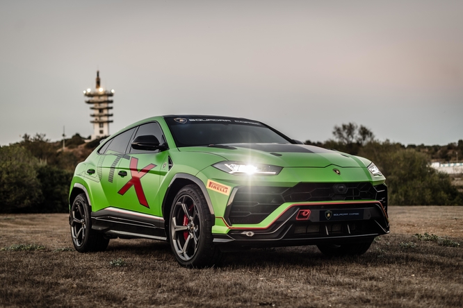 Lamborghini Urus ST-X, il SUV supersportivo