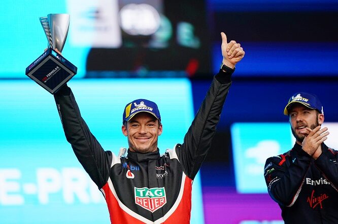 ePrix Diriyah, Lotterer regala un sogno a Porsche