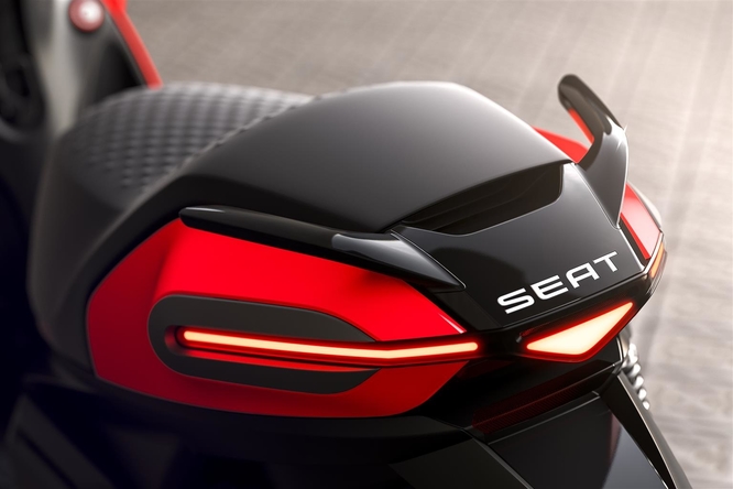 SEAT eScooter, debutto tra le moto con un’elettrica