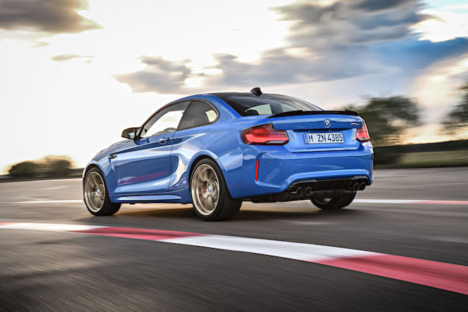 BMW M2, debutto più di un anno dopo la Serie 2