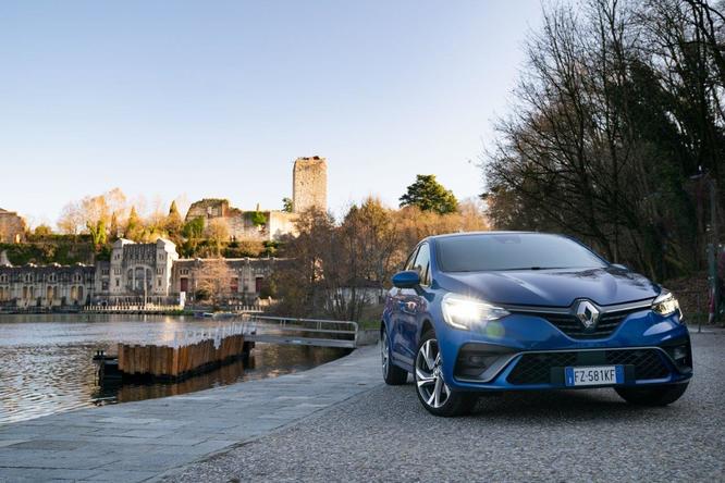 Renault Clio, ecco la guida autonoma di livello 2