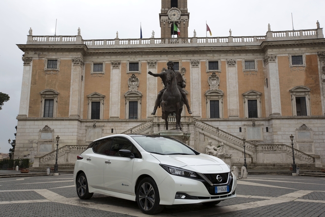 Nissan, di corsa a Roma per la mobilità elettrica