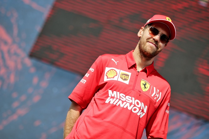 Vettel ironizza sul ritiro: “Nel 2020 sarò già in vacanza”