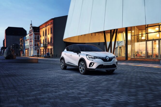 Renault Captur, il SUV diventa ibrido plug-in