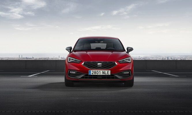 Seat Leon, disegnata dalla luce