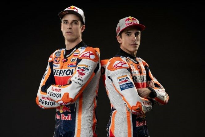 MotoGP | I fratelli Marquez in studio – FOTO