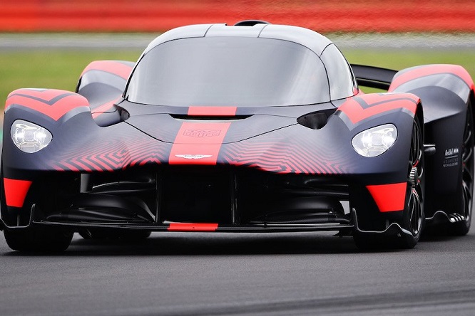 WEC | Aston Martin mette in stand by la hypercar