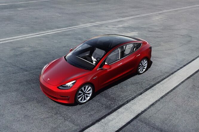 Tesla Model 3, dalla Cina all’Italia