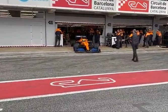 McLaren, primo assaggio di pista per la MCL35