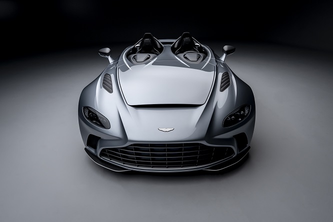 Aston Martin, svelata la nuova V12 Speedster