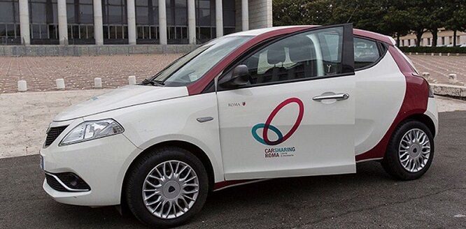 Roma, il car sharing a supporto dei medici