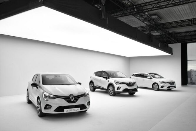 Renault Clio, Captur, Mégane: l’ibrido E-Tech è ora un trio