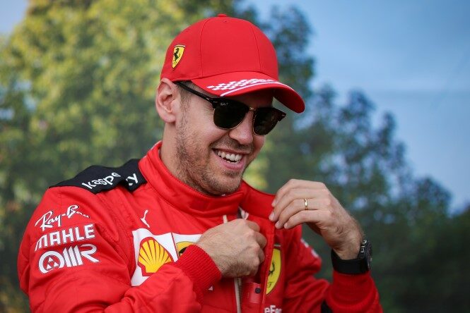 F1 | Vettel e la moto durante la sosta