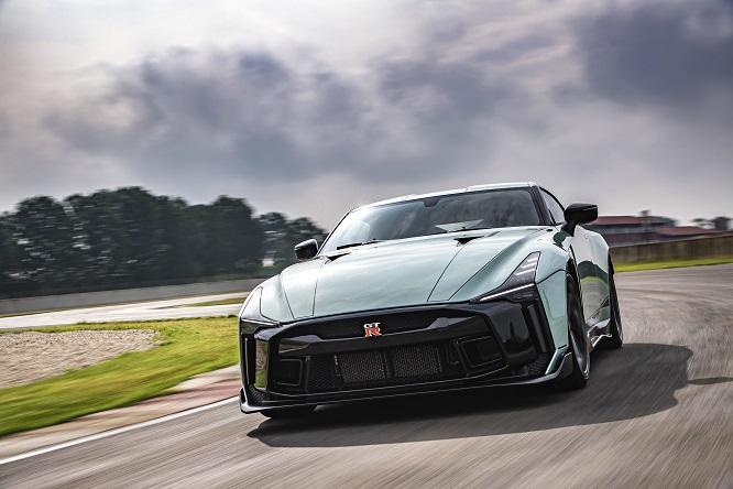 Nissan GT-R 50 by Italdesign, debutta il gioiello da 720 CV