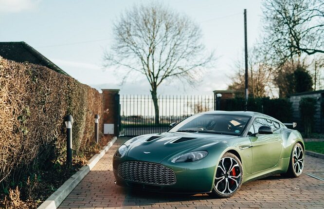 Una Aston Martin V12 Zagato in alluminio è in vendita