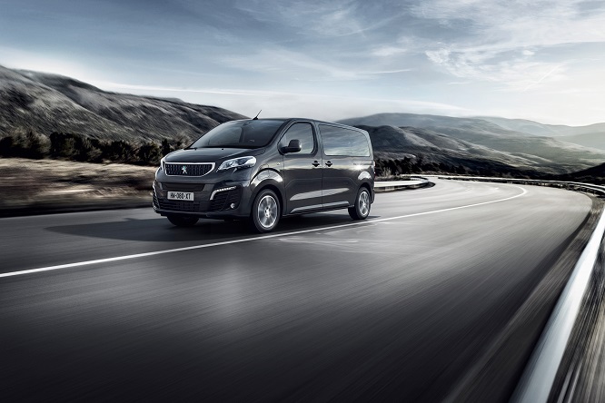 Nuovo Peugeot e-Traveller, fino a 330 km di autonomia