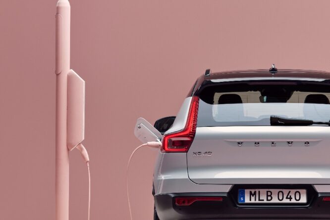 Volvo, le ibride plug-in convincono le aziende