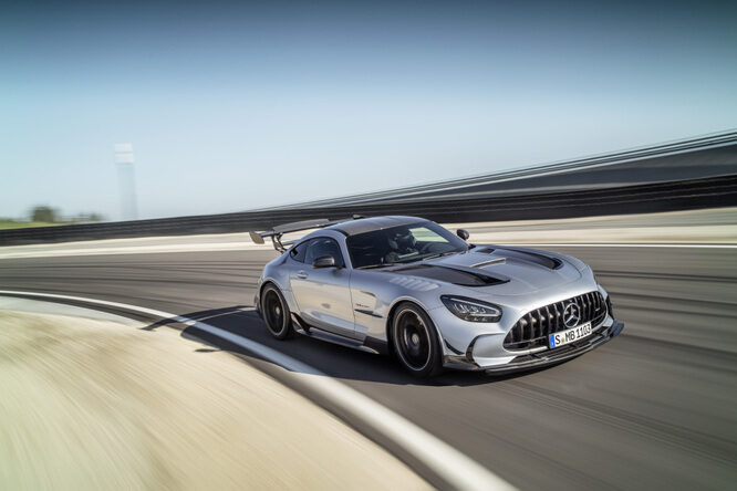 Mercedes-AMG GT Black Series, bestia da 730 CV