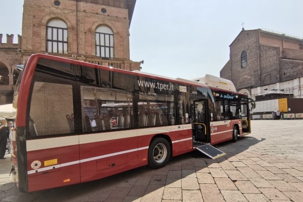 Autobus a metano liquido per Bologna