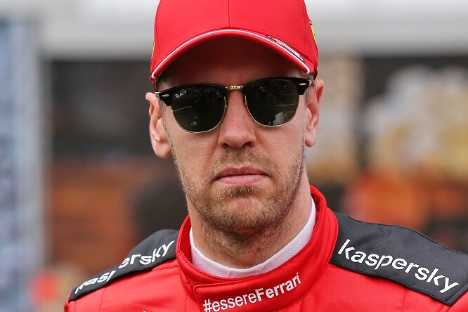 Vettel sul futuro: “Tratto da solo i miei contratti”