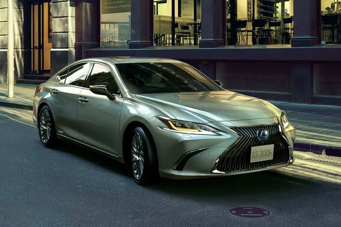 Lexus ES 300h, tutte le novità del MY 2021