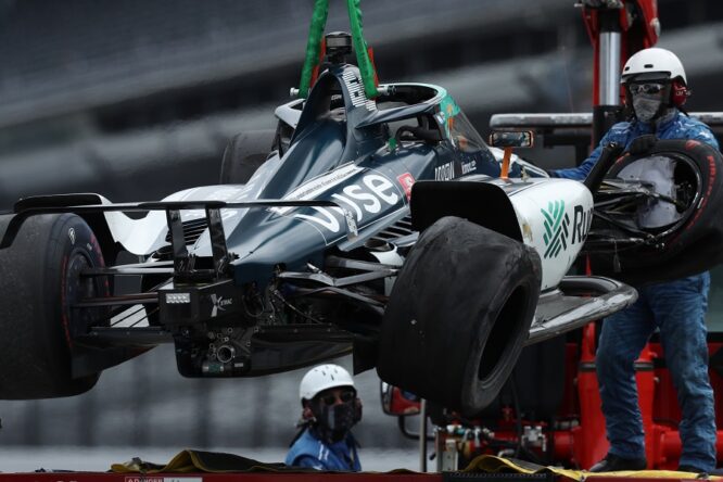IndyCar | Alonso a muro nelle libere della Indy 500